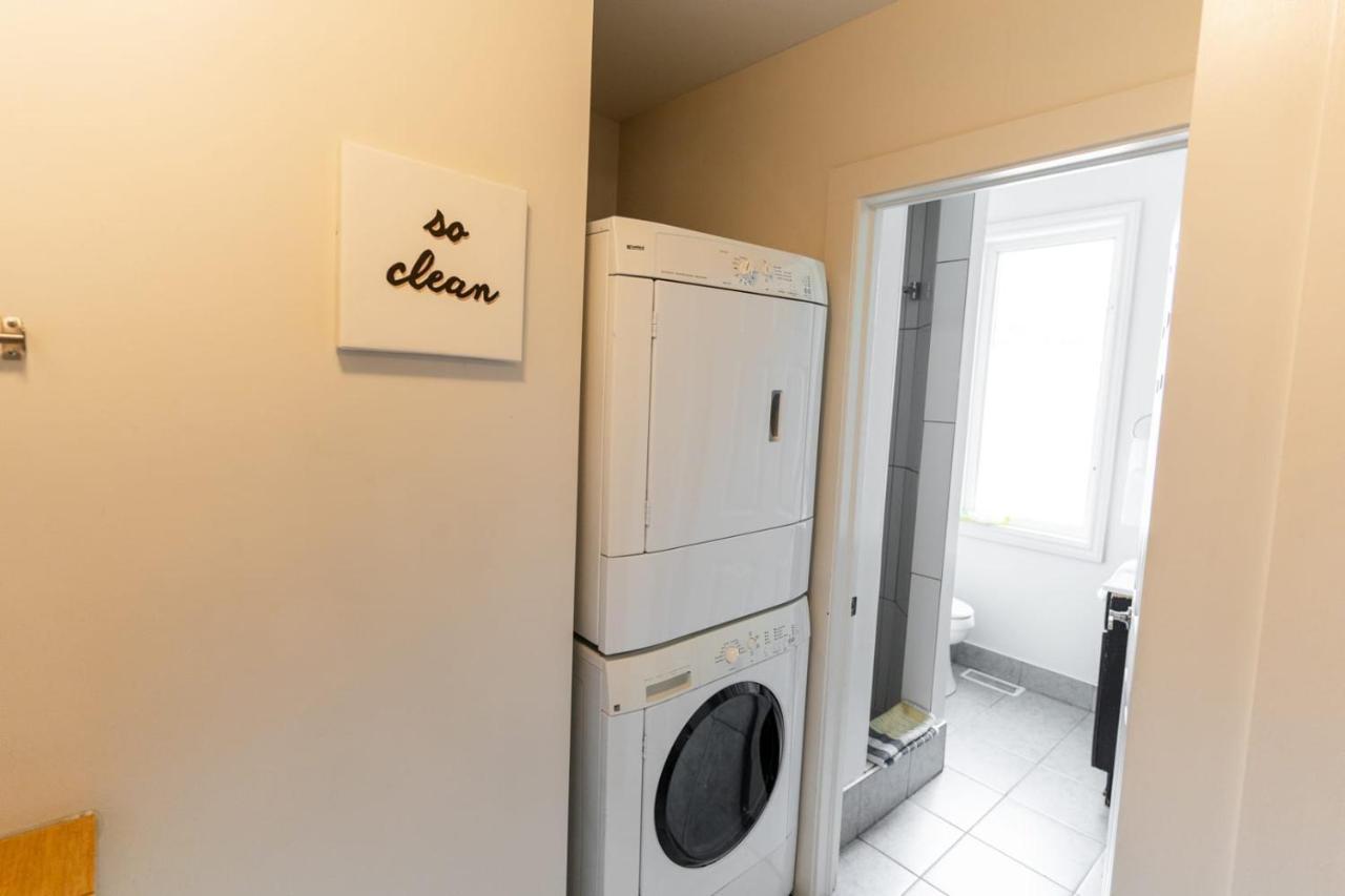 Modern 1 Bedroom Apartment With In-Suite Laundry Hamilton Exterior photo